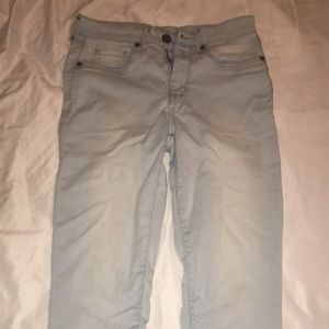 Light washed skinny jeans